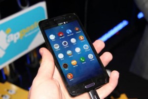 Samsung lại trễ hẹn ngày ra mắt điện thoại đầu tiên chạy Tizen