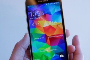 Galaxy S5 vỏ kim loại sẽ có tên Galaxy F
