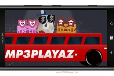 Lumia 1520 phiên bản màu đen sử dụng nắp lưng từ nhựa tái chế của đĩa CD
